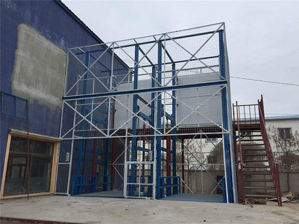 导轨式升降货梯